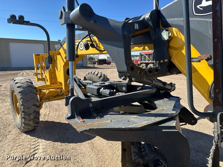 image for item EQ1168 2010 John Deere 770G motor grader