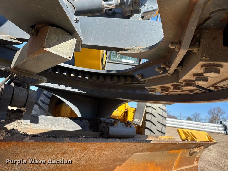 image for item EQ1168 2010 John Deere 770G motor grader