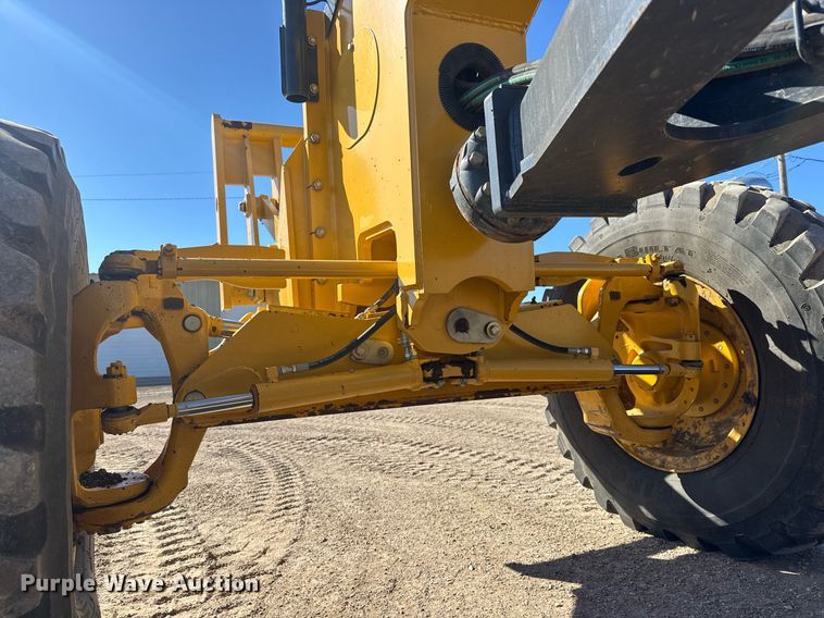 image for item EQ1168 2010 John Deere 770G motor grader