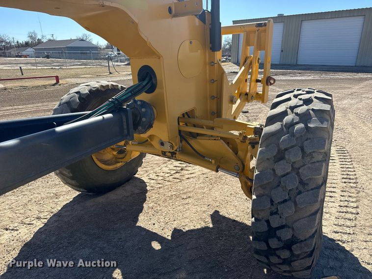 image for item EQ1168 2010 John Deere 770G motor grader