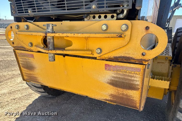 image for item EQ1168 2010 John Deere 770G motor grader