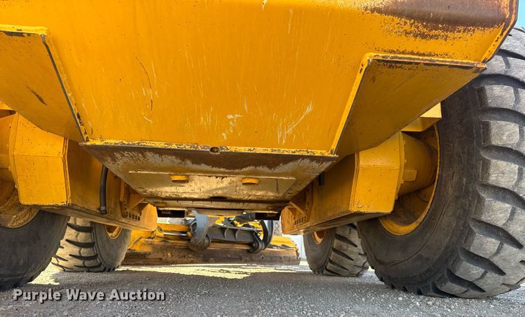 image for item EQ1168 2010 John Deere 770G motor grader