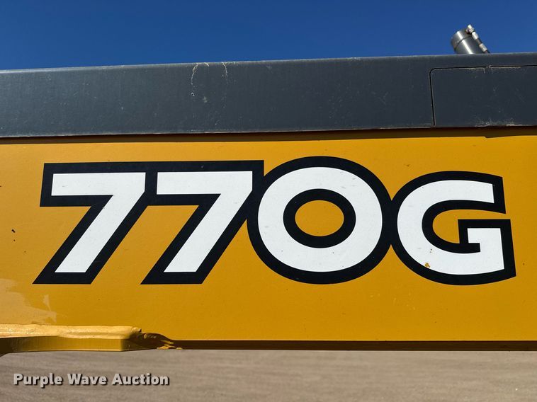 image for item EQ1168 2010 John Deere 770G motor grader