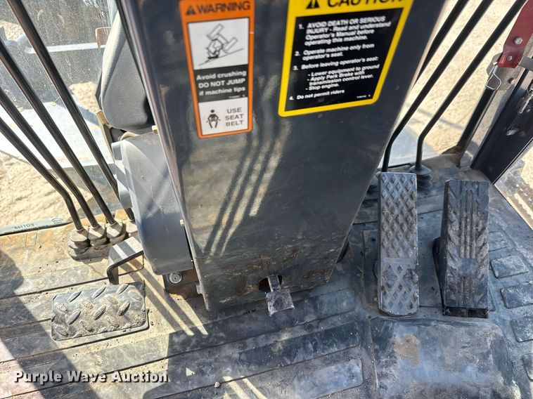 image for item EQ1168 2010 John Deere 770G motor grader