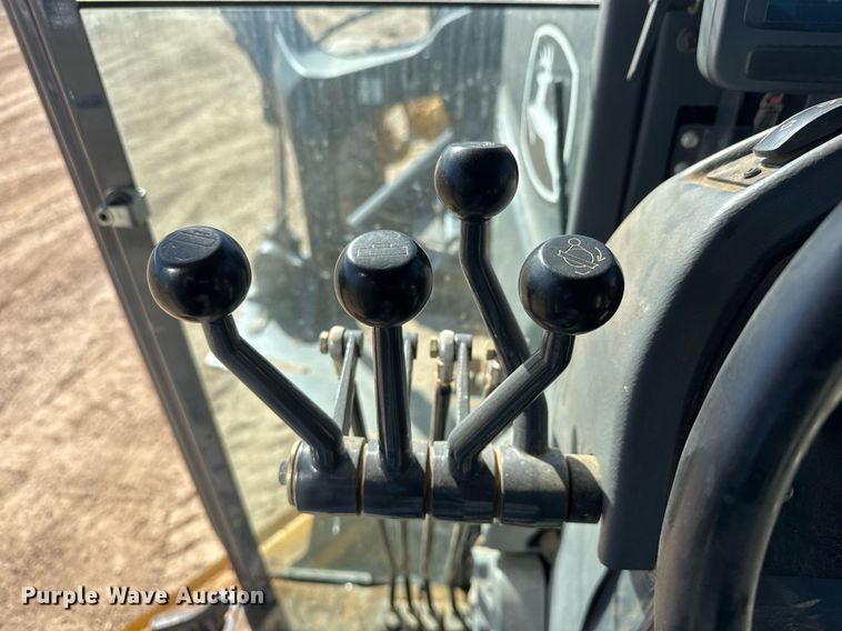 image for item EQ1168 2010 John Deere 770G motor grader