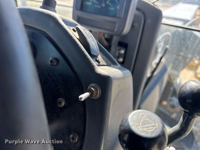 image for item EQ1168 2010 John Deere 770G motor grader