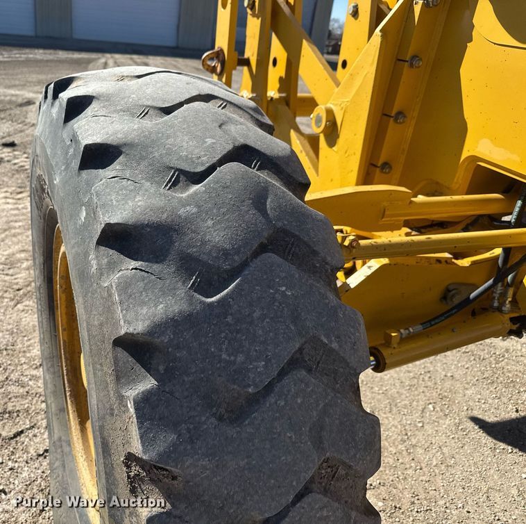 image for item EQ1168 2010 John Deere 770G motor grader