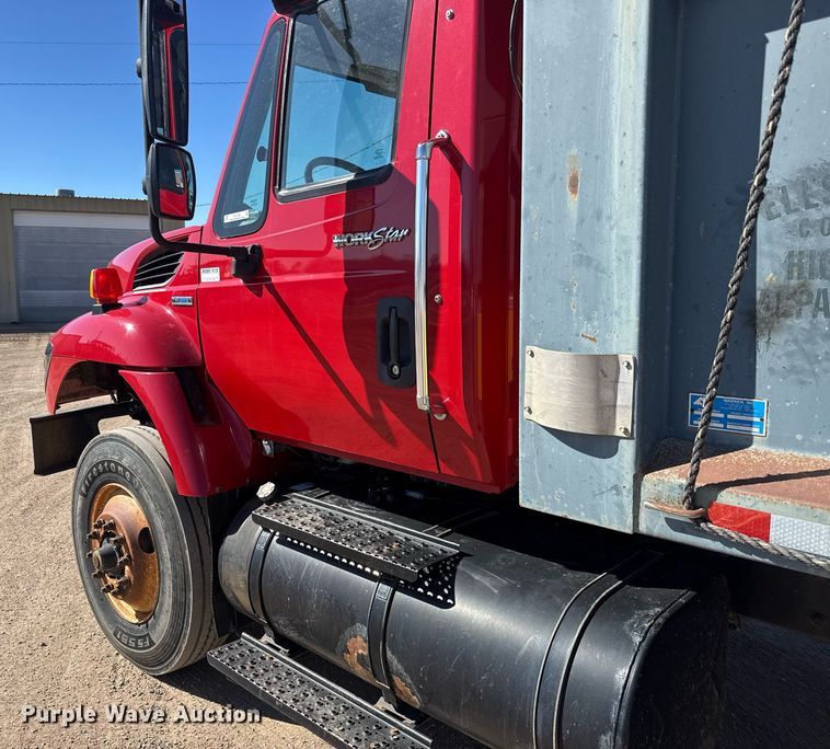 image for item EQ1169 2009 International WorkStar 7400 dump truck