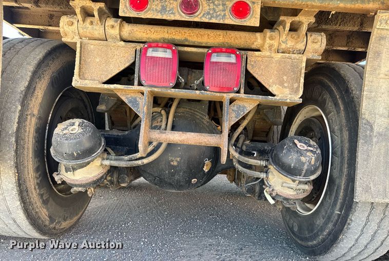 image for item EQ1169 2009 International WorkStar 7400 dump truck