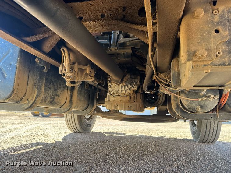 image for item EQ1169 2009 International WorkStar 7400 dump truck