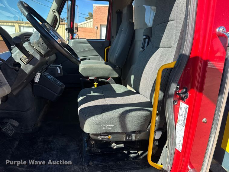 image for item EQ1169 2009 International WorkStar 7400 dump truck