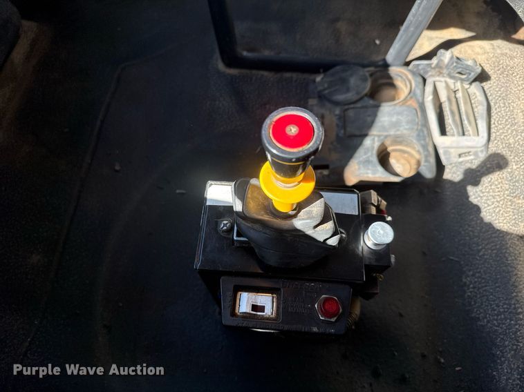 image for item EQ1169 2009 International WorkStar 7400 dump truck