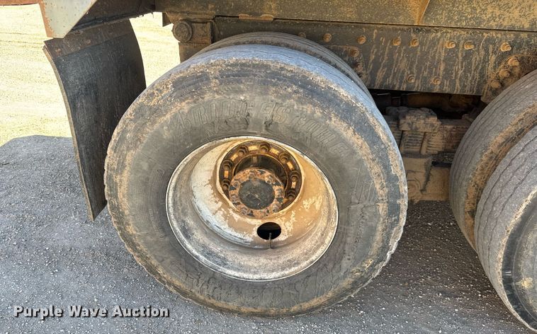 image for item EQ1169 2009 International WorkStar 7400 dump truck