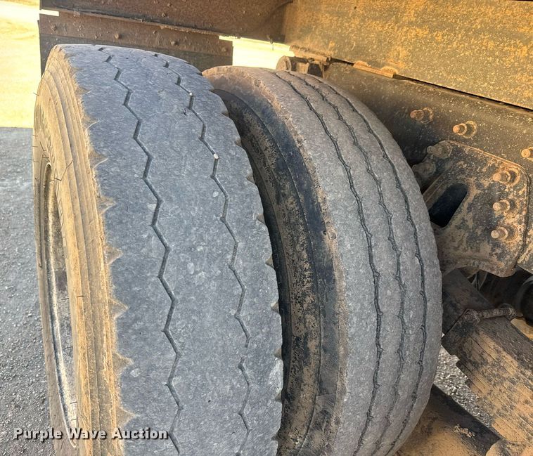 image for item EQ1169 2009 International WorkStar 7400 dump truck