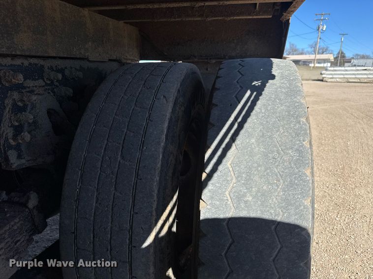 image for item EQ1169 2009 International WorkStar 7400 dump truck