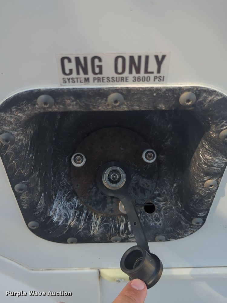 image for item EQ2211 2016 Ford Econoline E450 shuttle bus