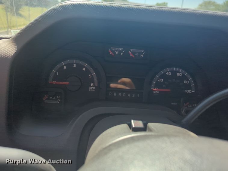 image for item EQ2212 2016 Ford Econoline E450 shuttle bus