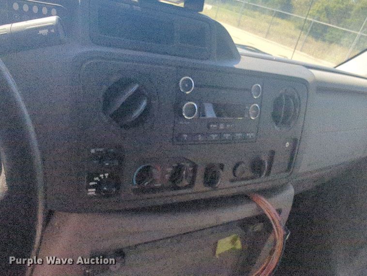 image for item EQ2212 2016 Ford Econoline E450 shuttle bus