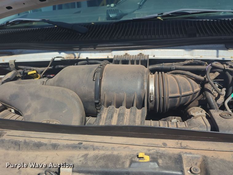 image for item EQ2212 2016 Ford Econoline E450 shuttle bus