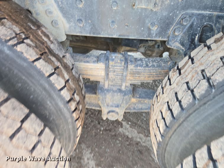 image for item EQ6799 1995 Ford L9000 tanker fire truck