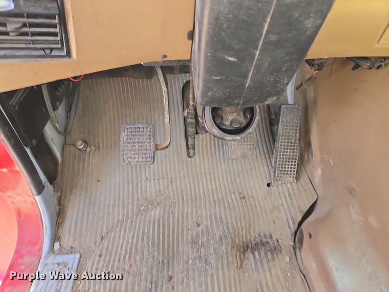 image for item EQ6799 1995 Ford L9000 tanker fire truck