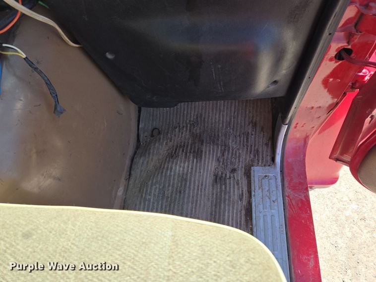 image for item EQ6799 1995 Ford L9000 tanker fire truck