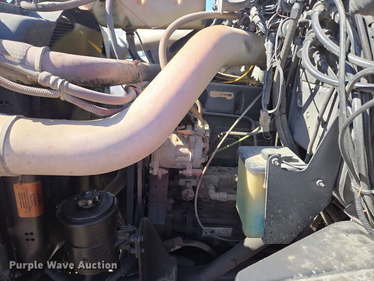 image for item EQ6799 1995 Ford L9000 tanker fire truck