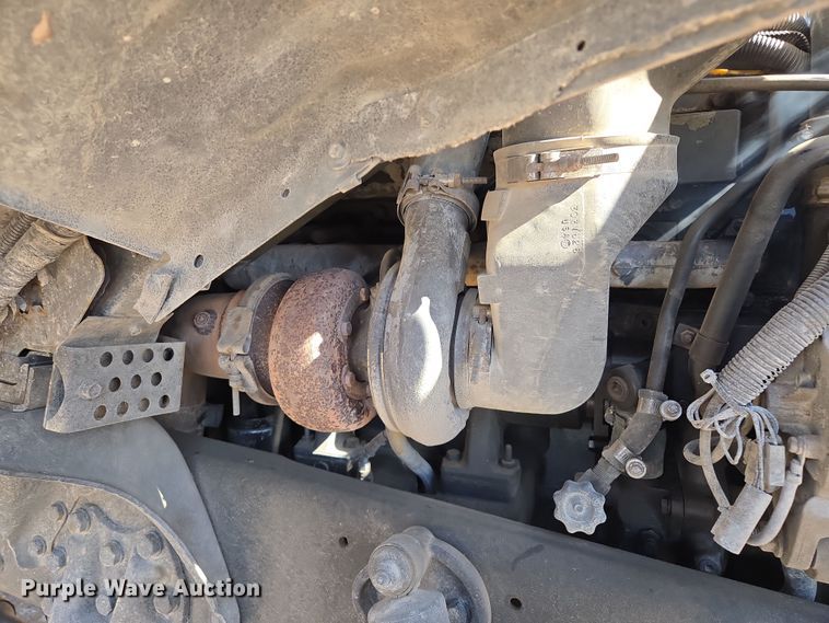 image for item EQ6799 1995 Ford L9000 tanker fire truck