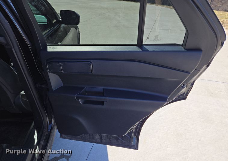 image for item EQ6802 2020 Ford Explorer Police Interceptor SUV