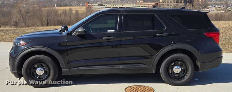 image for item EQ6803 2020 Ford  Explorer Police Interceptor SUV
