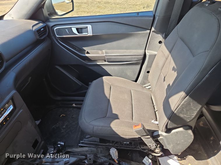 image for item EQ6803 2020 Ford  Explorer Police Interceptor SUV