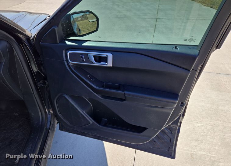 image for item EQ6803 2020 Ford  Explorer Police Interceptor SUV