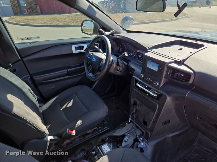 image for item EQ6803 2020 Ford  Explorer Police Interceptor SUV