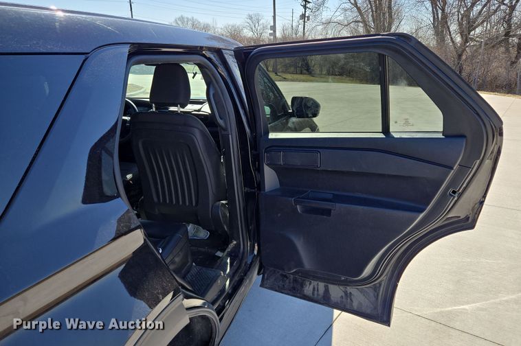image for item EQ6803 2020 Ford  Explorer Police Interceptor SUV