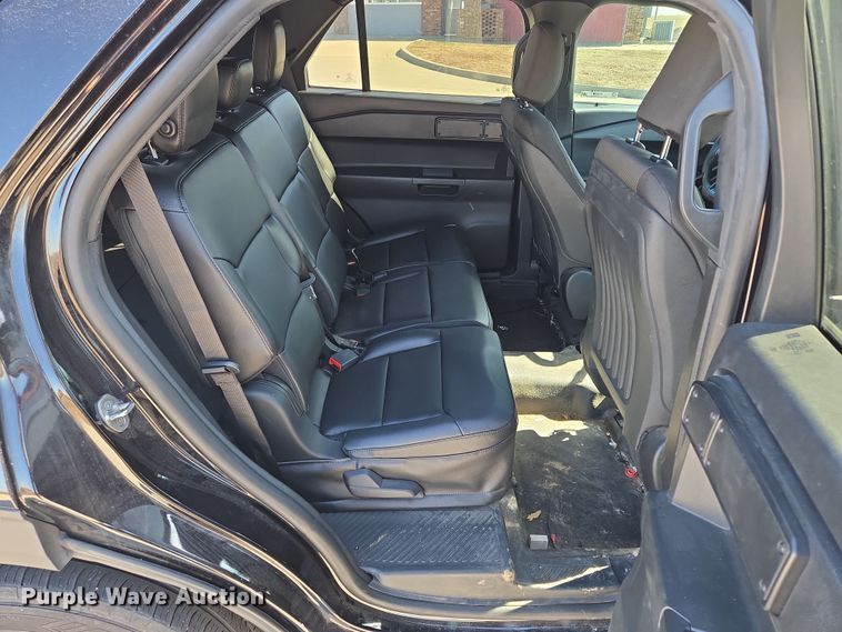 image for item EQ6803 2020 Ford  Explorer Police Interceptor SUV