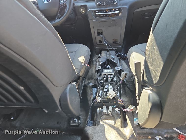 image for item EQ6803 2020 Ford  Explorer Police Interceptor SUV