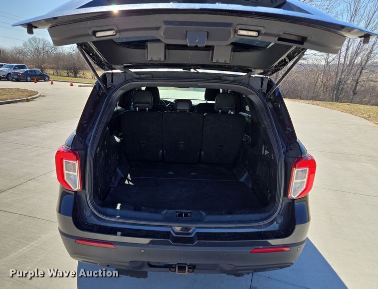 image for item EQ6803 2020 Ford  Explorer Police Interceptor SUV