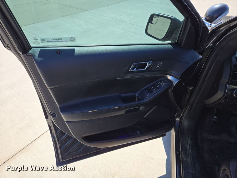 image for item EQ6804 2018 Ford Explorer Police interceptor  SUV