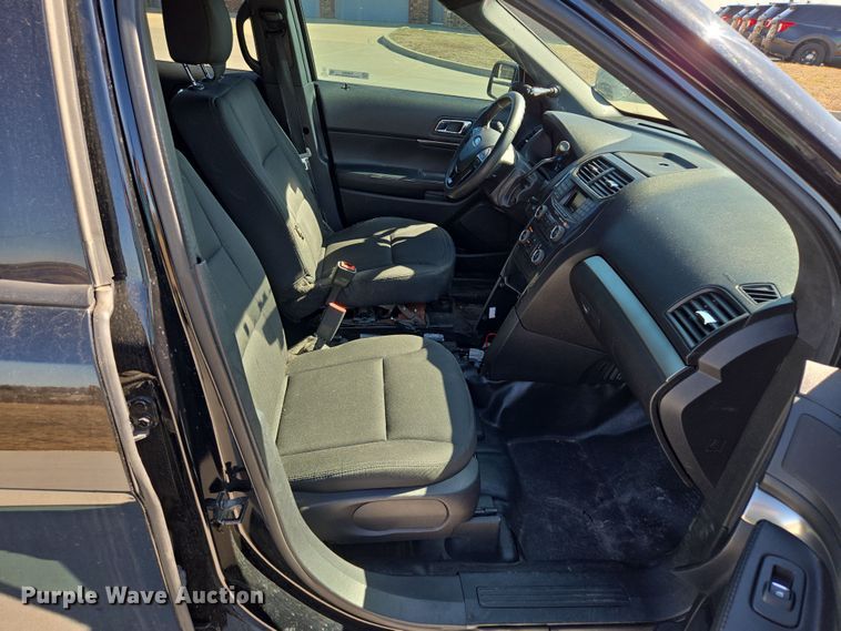 image for item EQ6804 2018 Ford Explorer Police interceptor  SUV