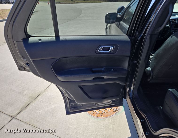 image for item EQ6804 2018 Ford Explorer Police interceptor  SUV