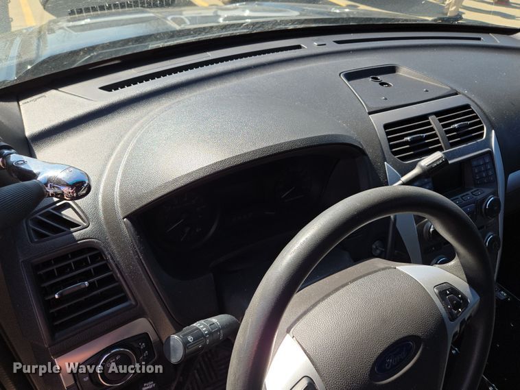 image for item EQ6805 2015 Ford  Explorer Police Interceptor SUV