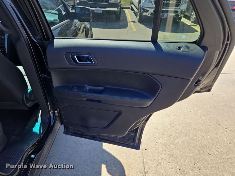 image for item EQ6805 2015 Ford  Explorer Police Interceptor SUV