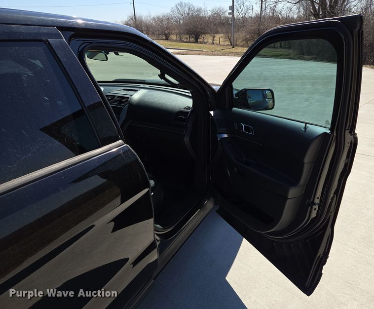 image for item EQ6807 2014 Ford Explorer Police Interceptor SUV