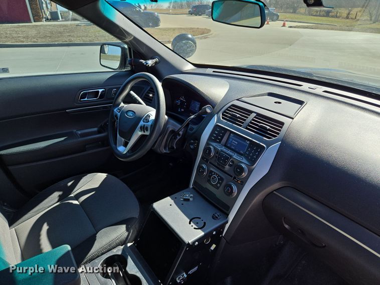 image for item EQ6807 2014 Ford Explorer Police Interceptor SUV
