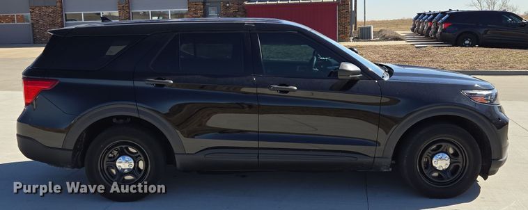 image for item EQ6808 2020 Ford Explorer Police Interceptor  SUV