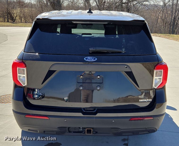 image for item EQ6808 2020 Ford Explorer Police Interceptor  SUV