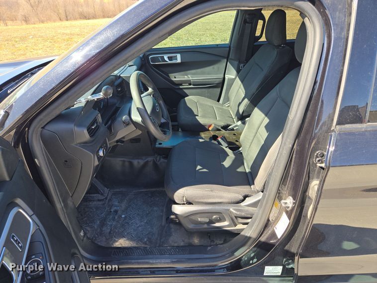 image for item EQ6808 2020 Ford Explorer Police Interceptor  SUV