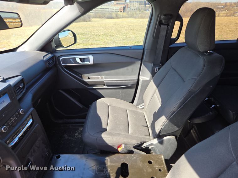image for item EQ6808 2020 Ford Explorer Police Interceptor  SUV
