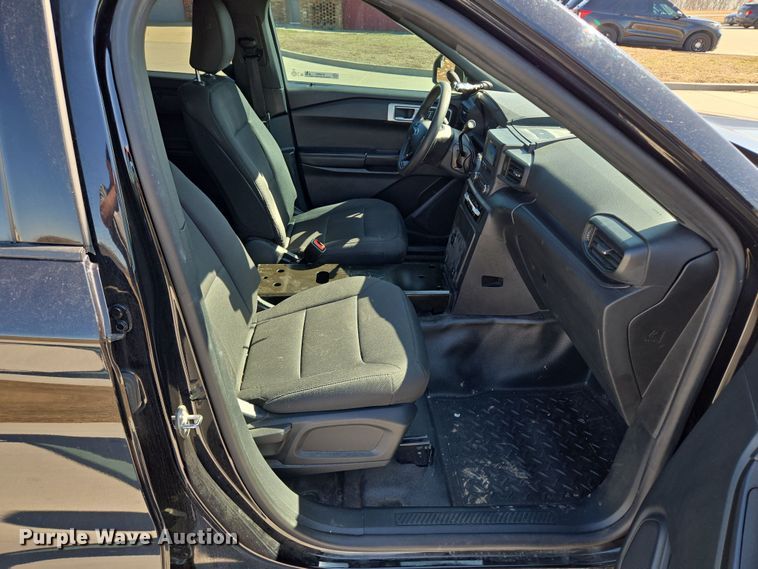 image for item EQ6808 2020 Ford Explorer Police Interceptor  SUV