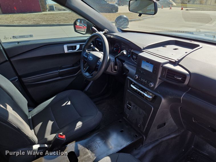 image for item EQ6808 2020 Ford Explorer Police Interceptor  SUV